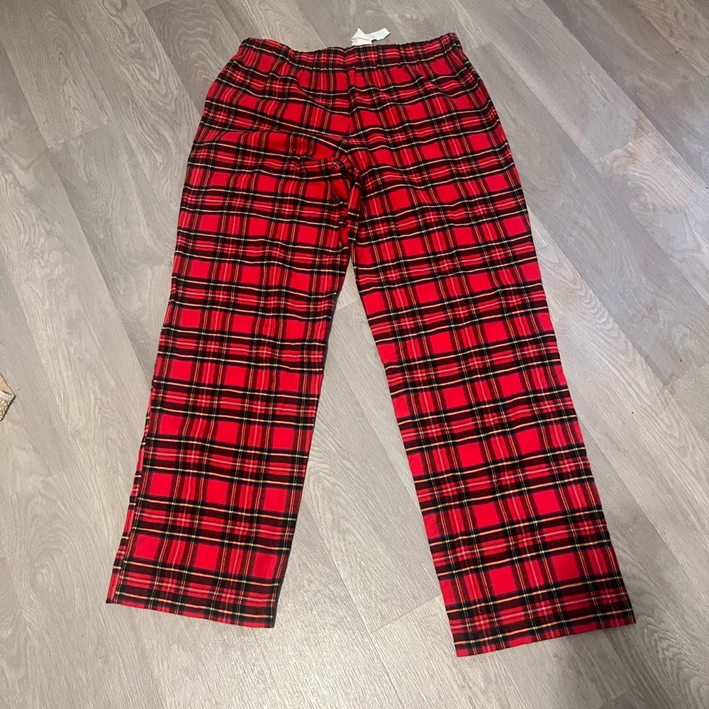 J. Crew Woman Red Plaid Pajamas‎